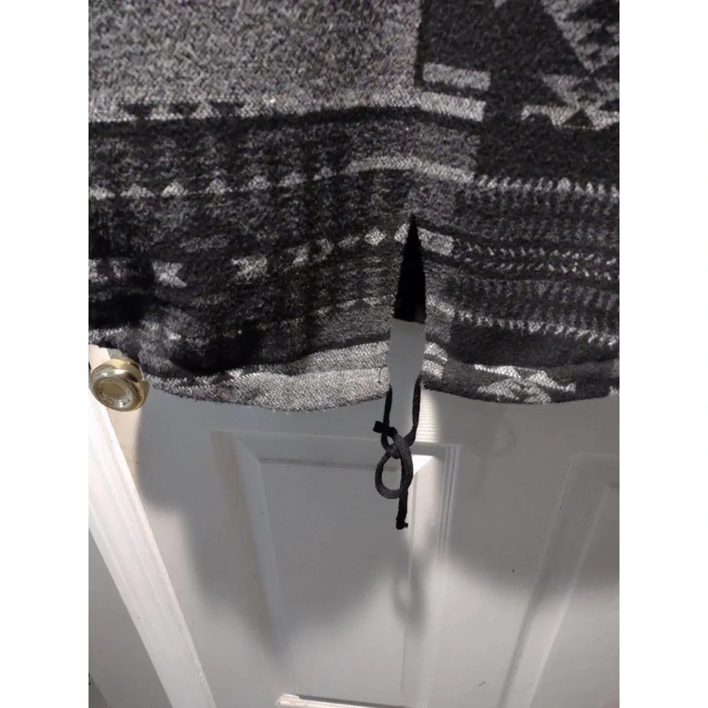 Mossimo Supply‎ Co Womens Grey Black Southwestern Geometric Hooded Parka Coat S